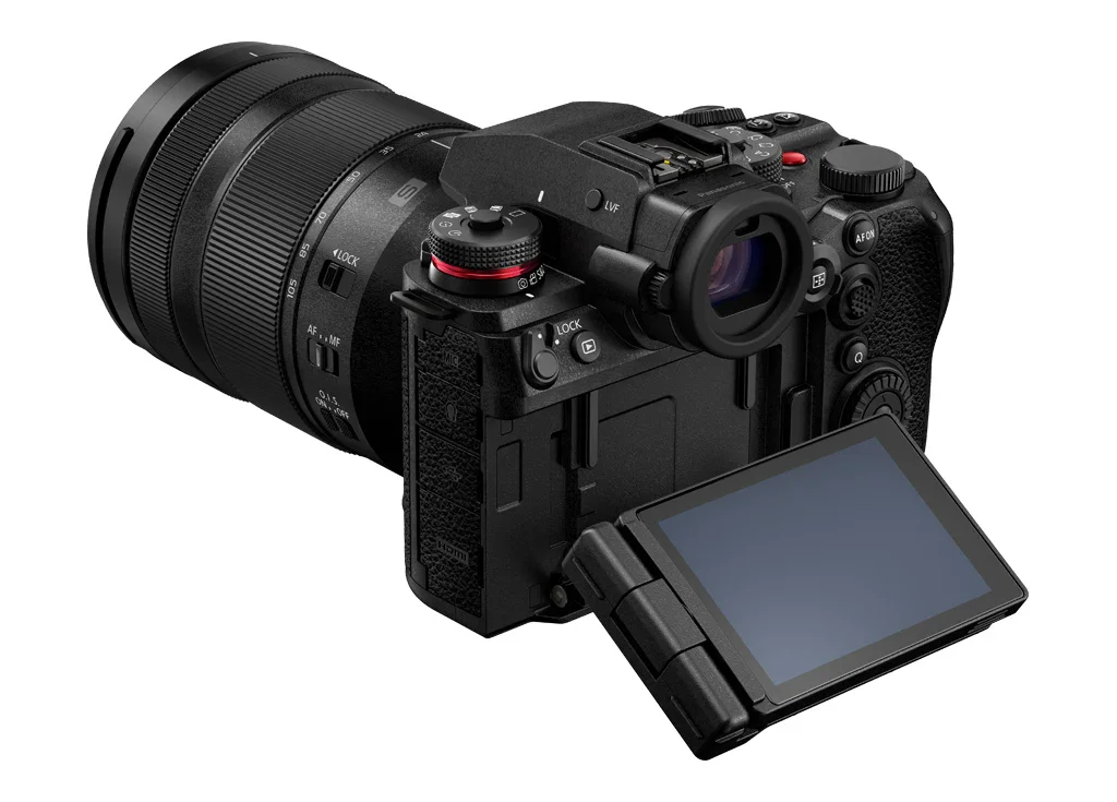 311-lumix-s1ii-full-frame-mirrorless-digital-camera-dc-s1m2-12.webp LUMIX S1II Full Frame Mirrorless Digital Camera – DC-S1M2