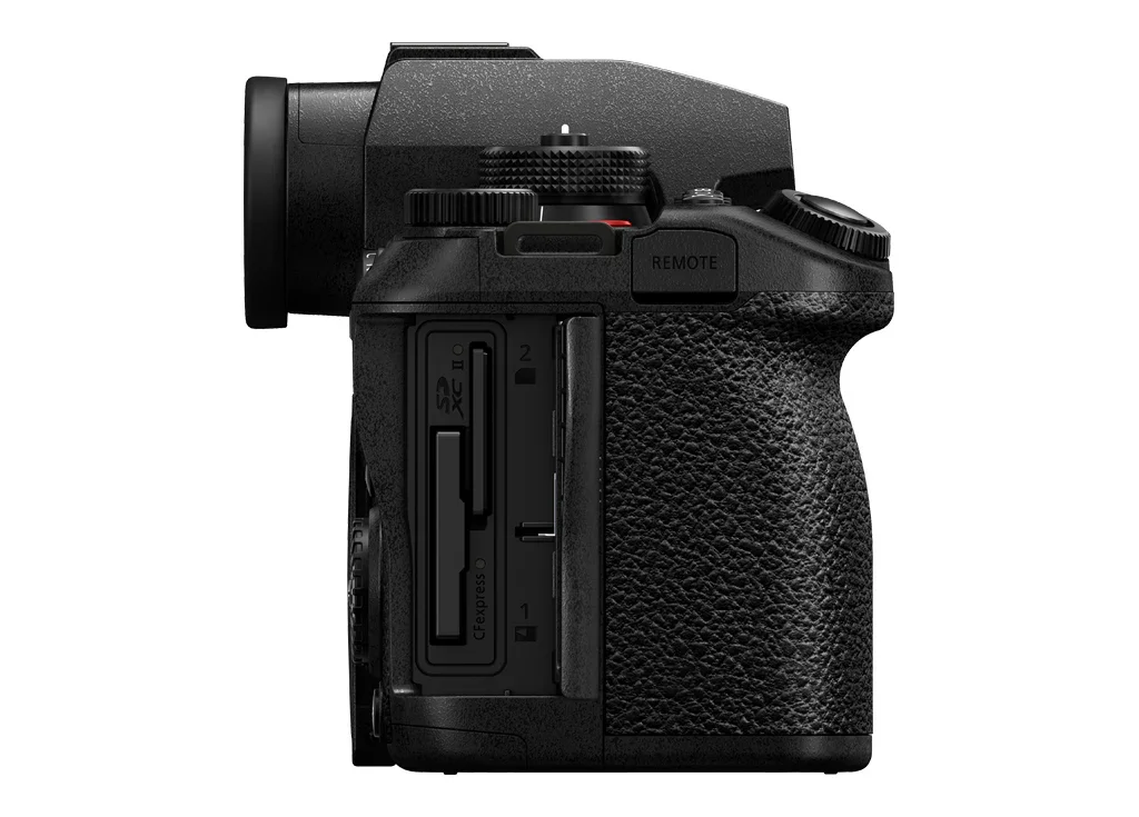 311-lumix-s1ii-full-frame-mirrorless-digital-camera-dc-s1m2-5.webp LUMIX S1II Full Frame Mirrorless Digital Camera – DC-S1M2