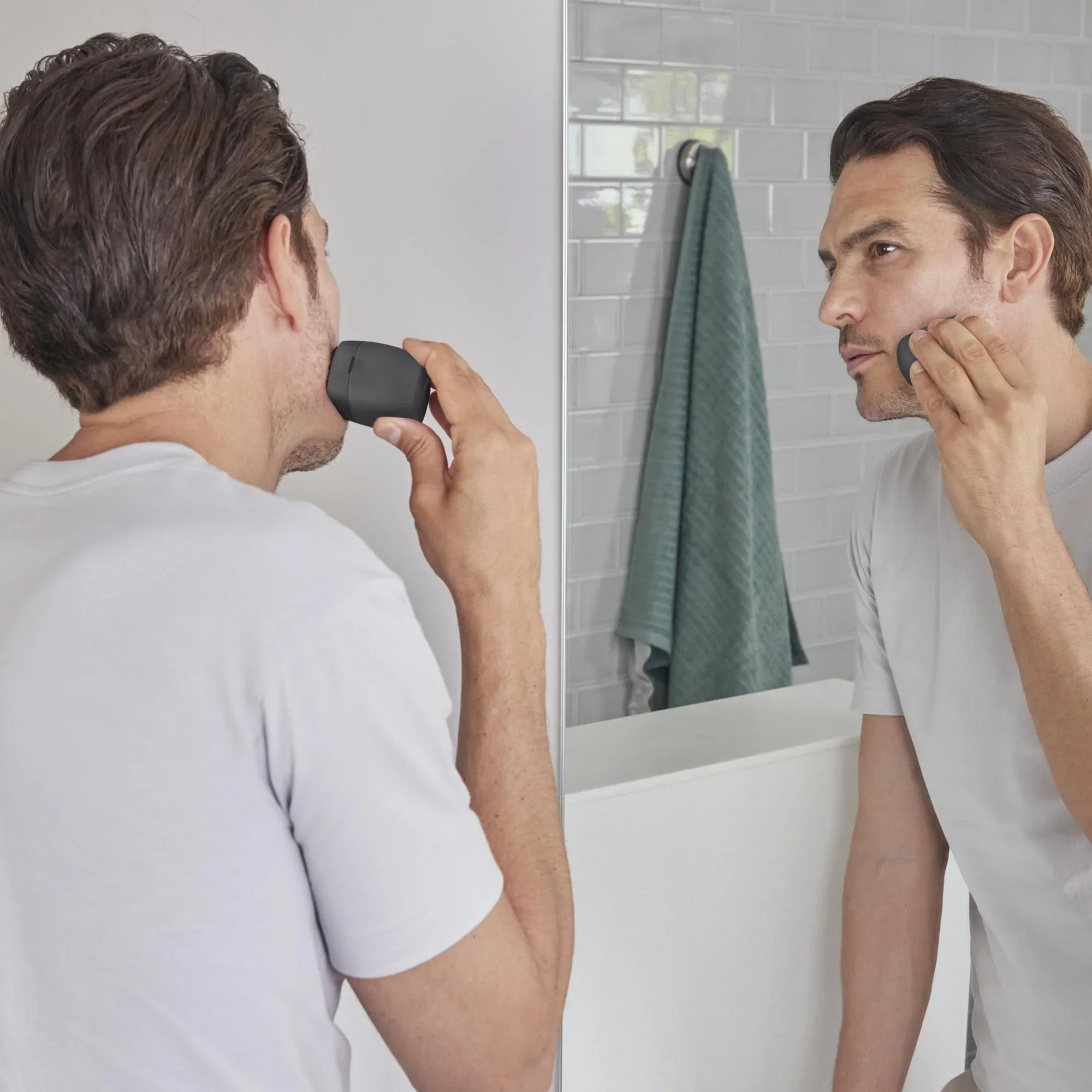 337-arc5-palm-sized-5-blade-electric-luxury-razor-23.webp ARC5 PALM-Sized 5-Blade Electric Luxury Razor