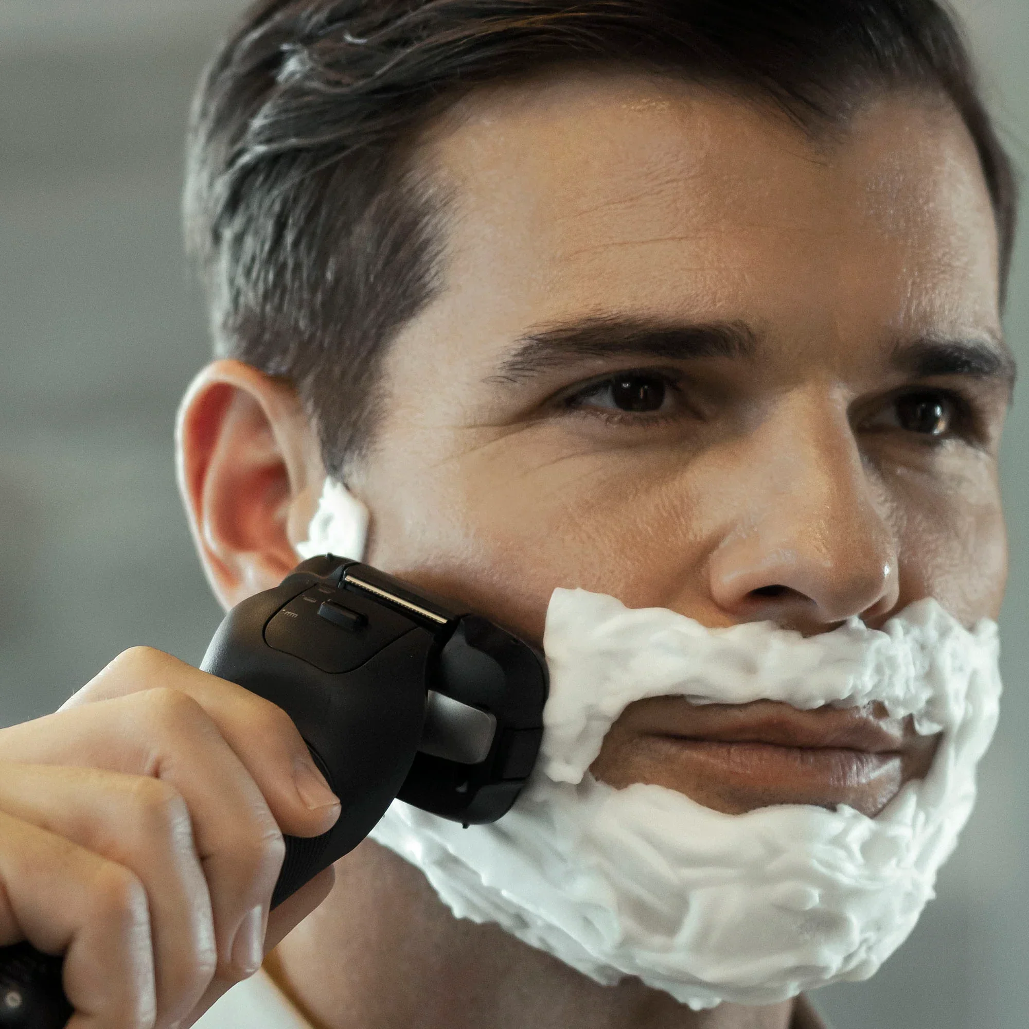 ARC6 Luxury 6-Blade Men's Electric Shaver