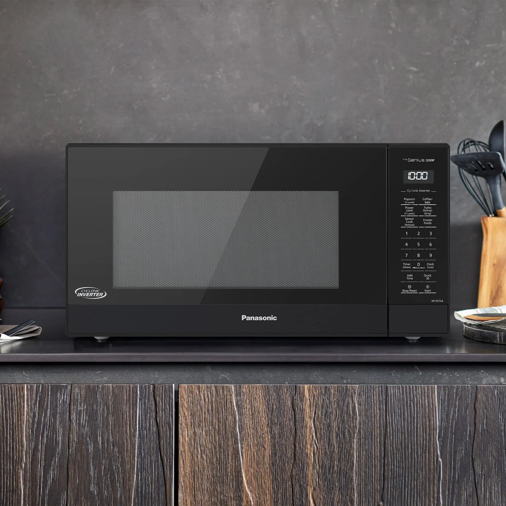 1.6 cu.ft. Cyclonic Wave Inverter Microwave, 1250W -NN-SN75L