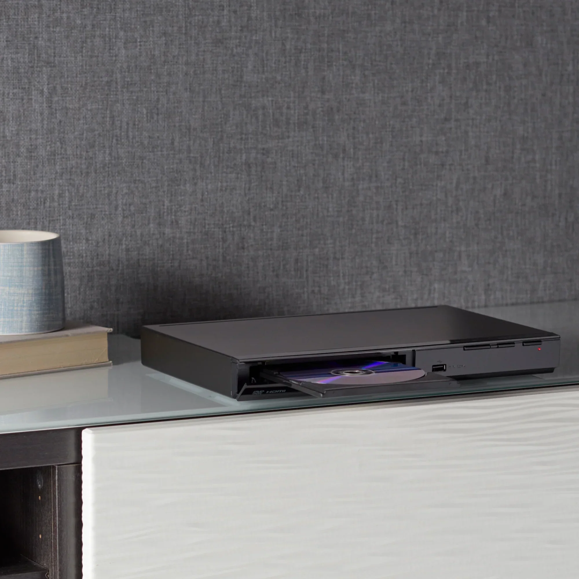 DVD Player Dolby Digital Sound, 1080p HD Upscaling