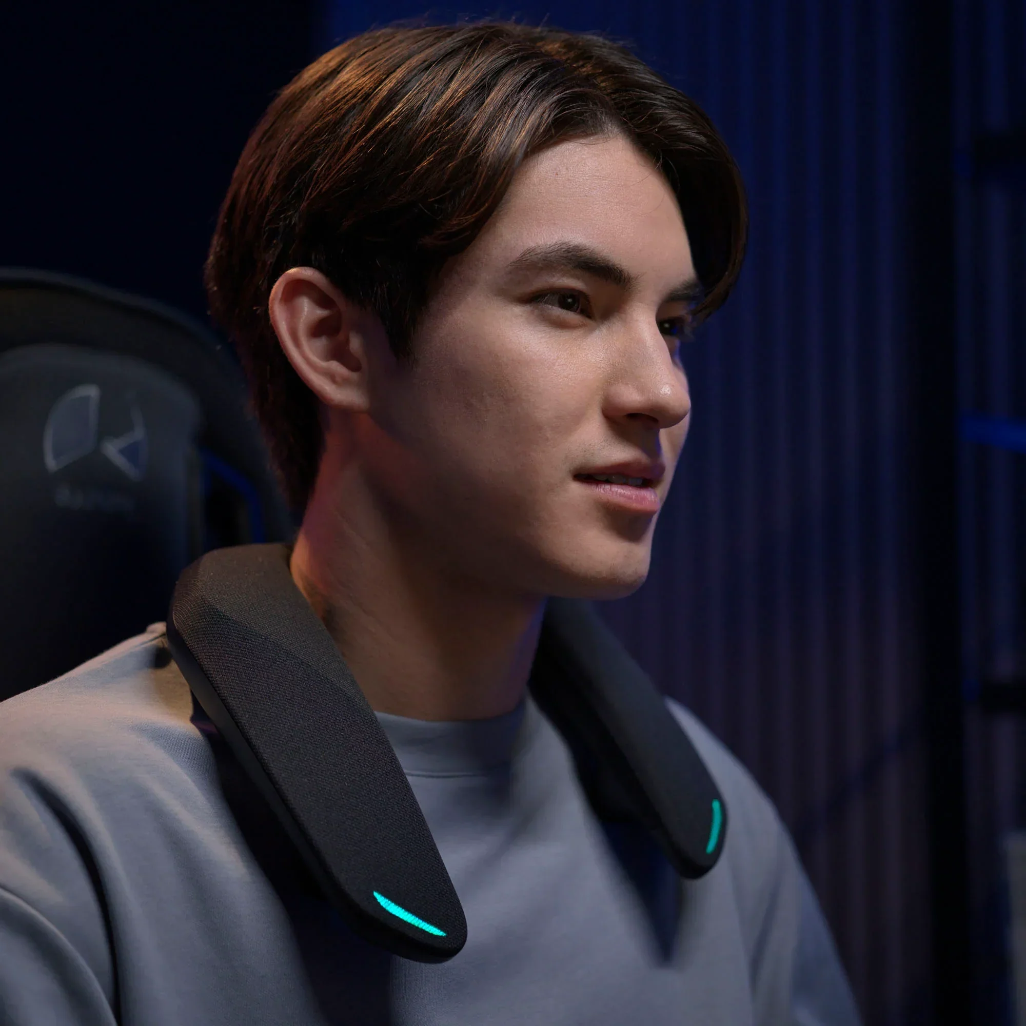SoundSlayer™ Wireless Wearable Gaming Speaker with HDMI and Bluetooth