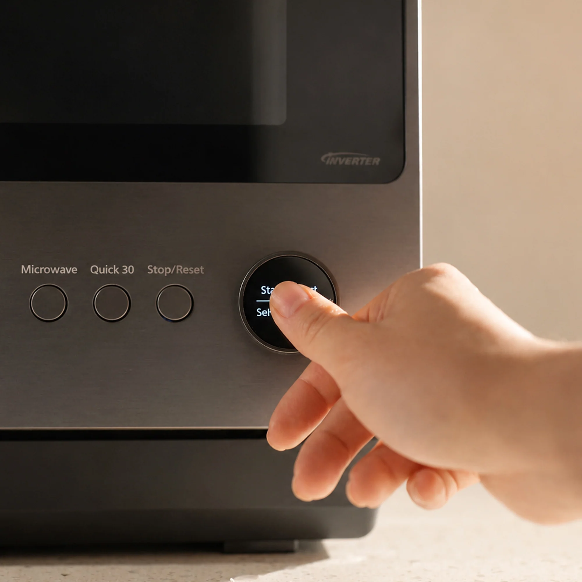 1.0 cu.ft. Japanese Microwave with the Genius® Sensor 2.0 + Inverter Technology, 1200W - NN-SF57RM