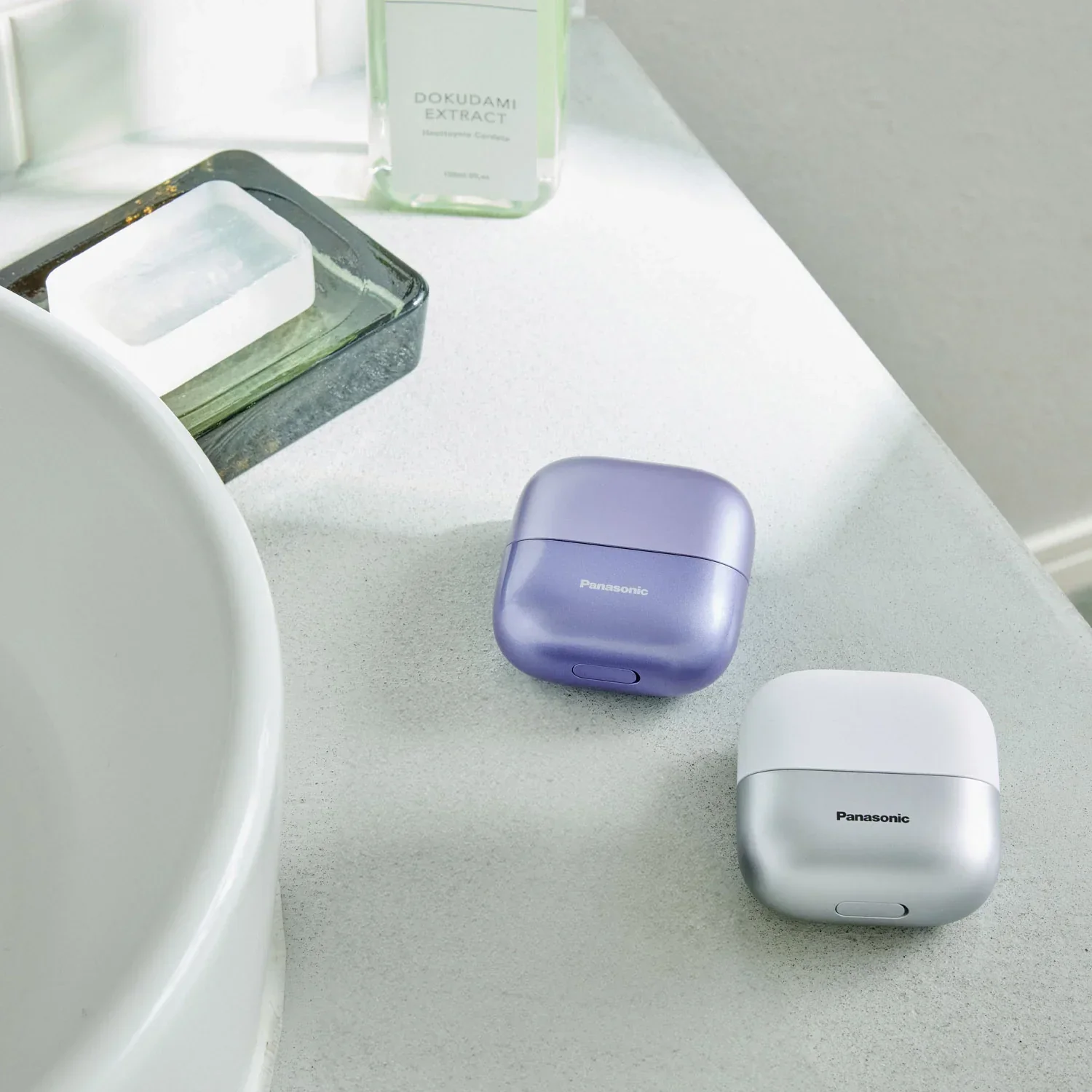 Panasonic "Swipe Right" Compact On-the-Go Shaver for Women