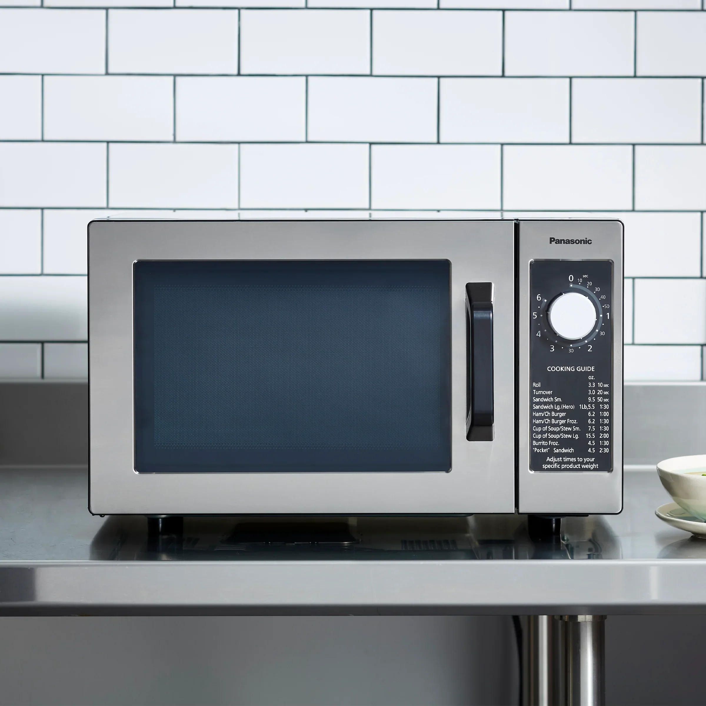 PRO Light Duty Commercial Microwave, Dial Control