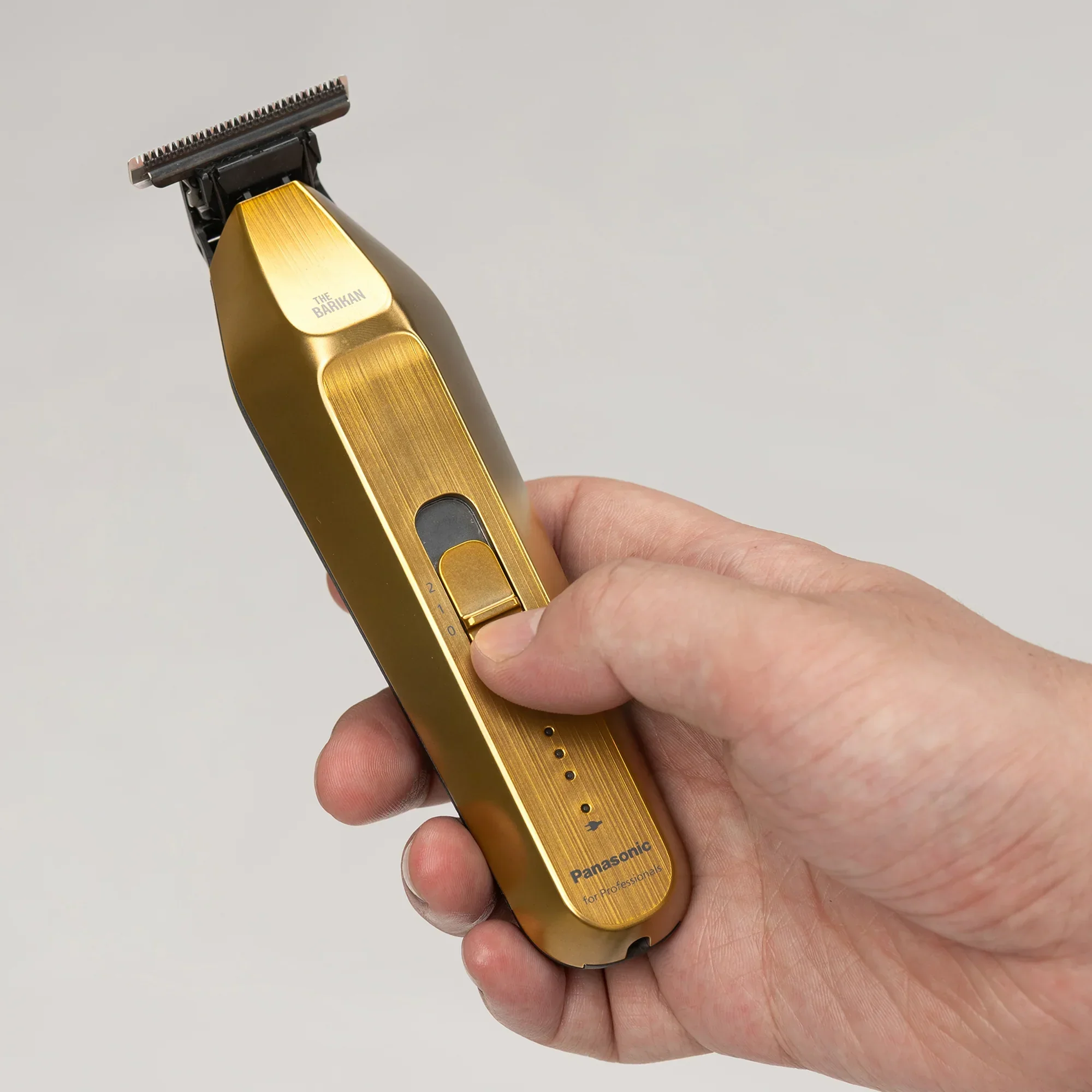 768-the-barikan-professional-t-blade-trimmer-for-barbers-10.webp THE BARIKAN Professional T-Blade Trimmer for Barbers